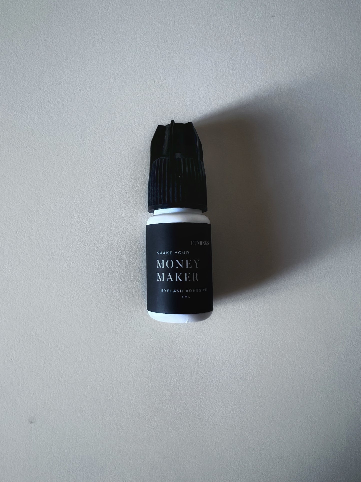 Eyelash Adhesives - Euminks